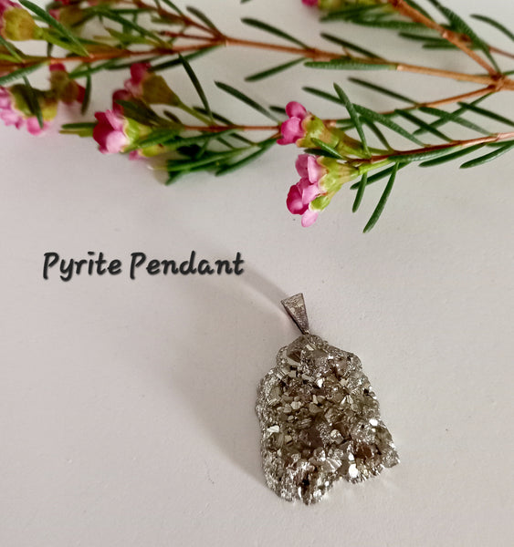 Crystal Pendants & Necklaces