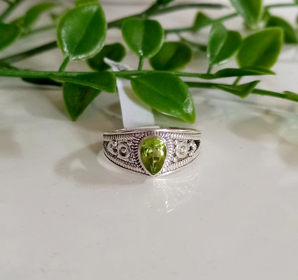 Peridot Sterling Silver Jewellery