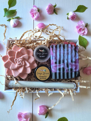 Essentials Gift Packs